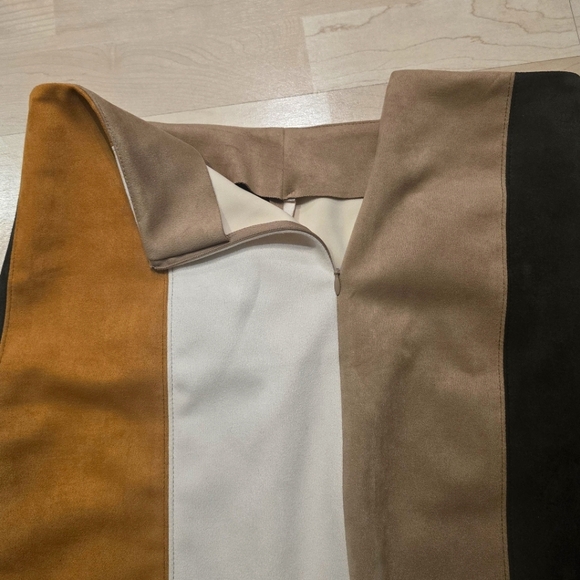 Abbeline Faux Suede Mini Skirt - Picture 4 of 10